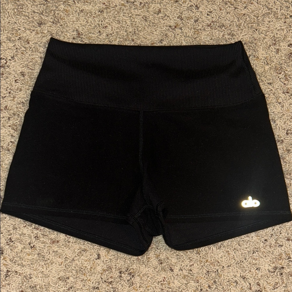 ALO Yoga Women's Black Athletic Shorts